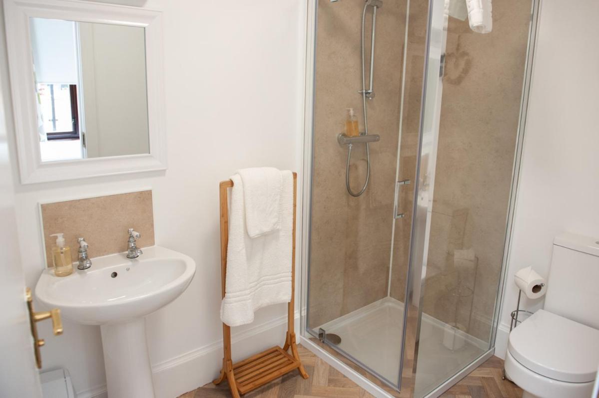 Alban And Abbey House Hotel Inverness Ngoại thất bức ảnh